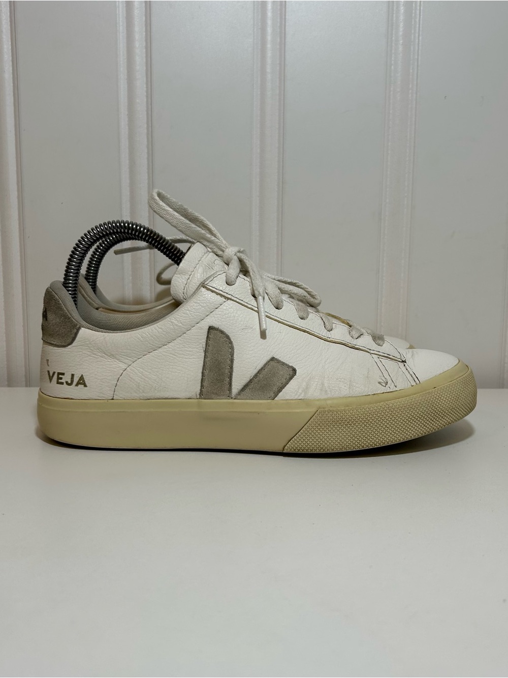 Veja campo low White Leather Sneakers with Gray Suede V Logo